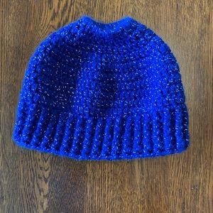 Girl’s Pony Tail Winter Hat (has hole for pony tail)
